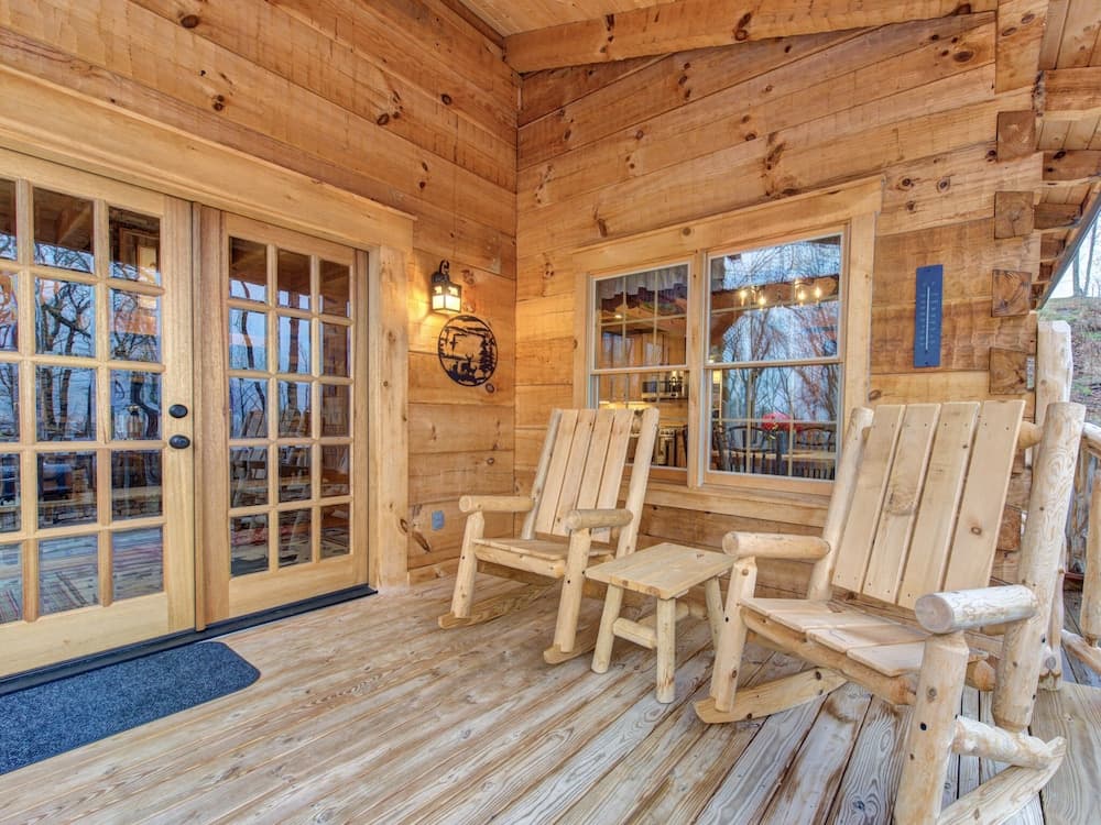 Cozy Cub Hideaway