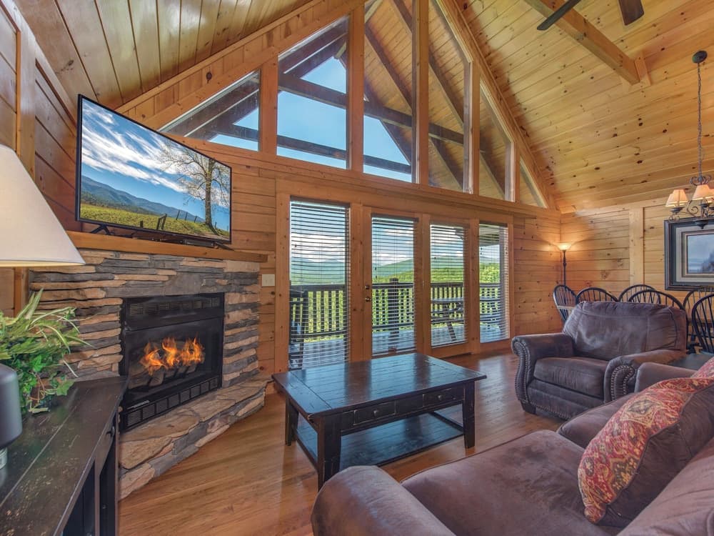 Eagles Point Lodge