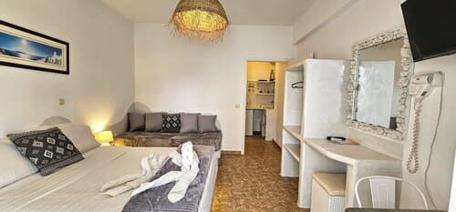 Room-pleasure Room 2 By The Sea