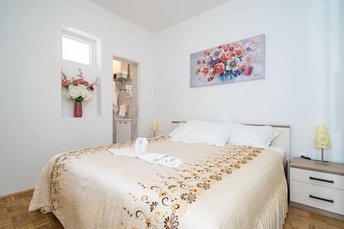 Apartman Debos