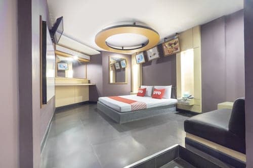 OYO 75382 Chonburi Hotel