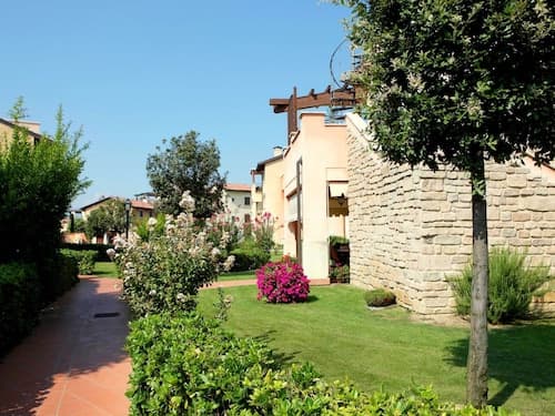 Nice Apartment on Ground Floor near Peschiera