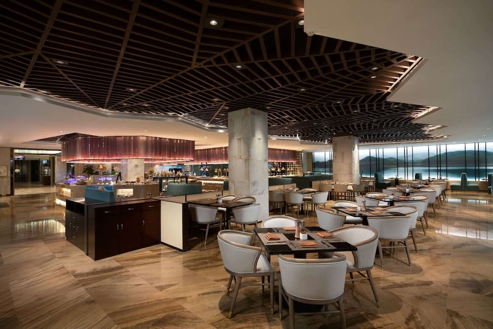 Ramada by Wyndham Xi'an Long march