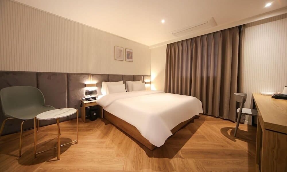 Hotel Lazy Heaven