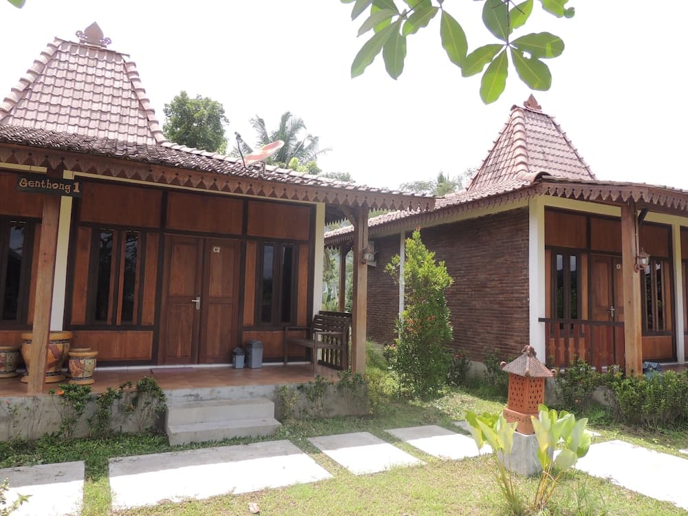 Balkondes Karanganyar (Pottery Academy)