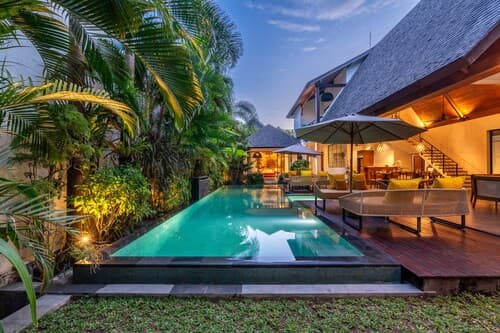 Contemporary Private Villa, 4 BR, Canggu With Staff