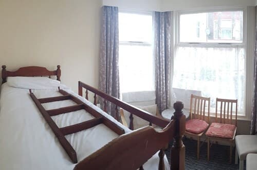 Apsley House Flat 1 - 4 Berth