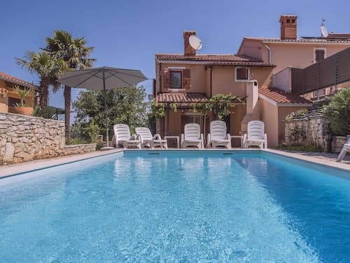 Spacious Holiday Home in Rakalj With Pool