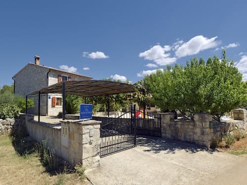 Villa in Cehici With Private Pool & Terrace