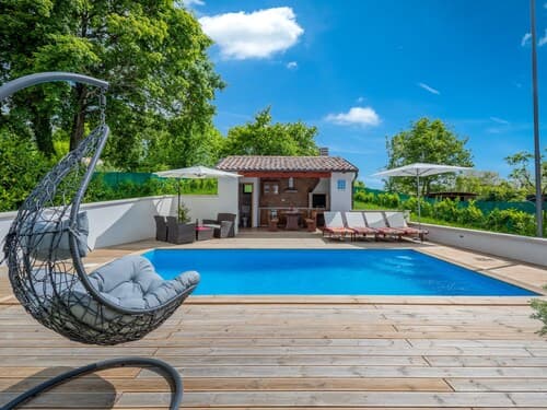 Holiday Home in Pazin With Private Pool
