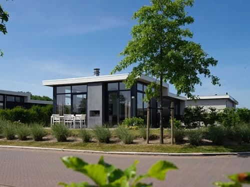 Well Kept Chalet With Dishwasher, Near Maastricht