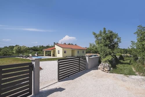Villa in Marcana With Pool and Adriatic Views