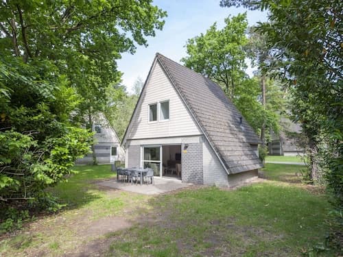 Woodland Retreat Near Breda