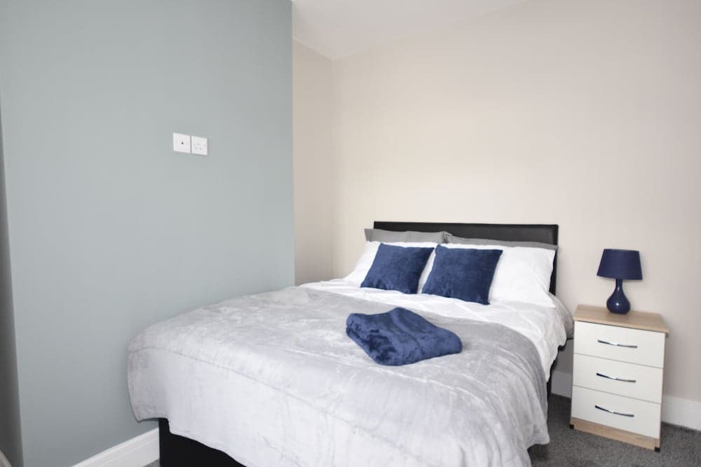 Townhouse @ 32 Penkhull New Road Stoke