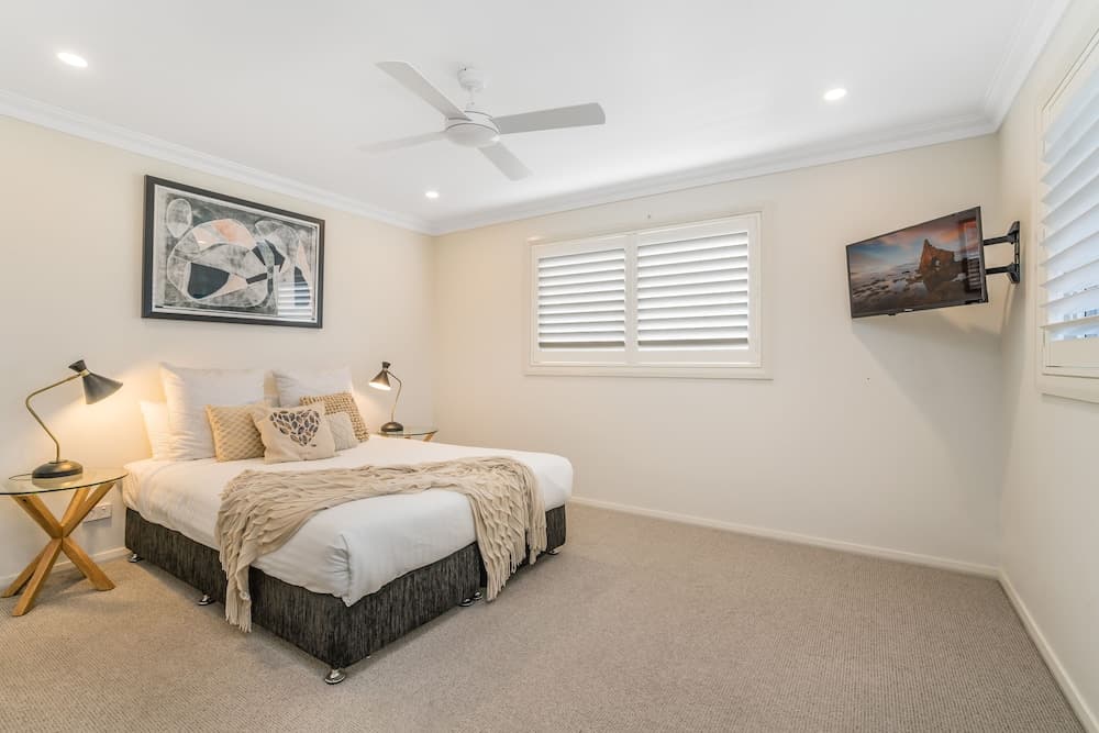 Newcastle Short Stay Apartments - Adamstown Townhouses
