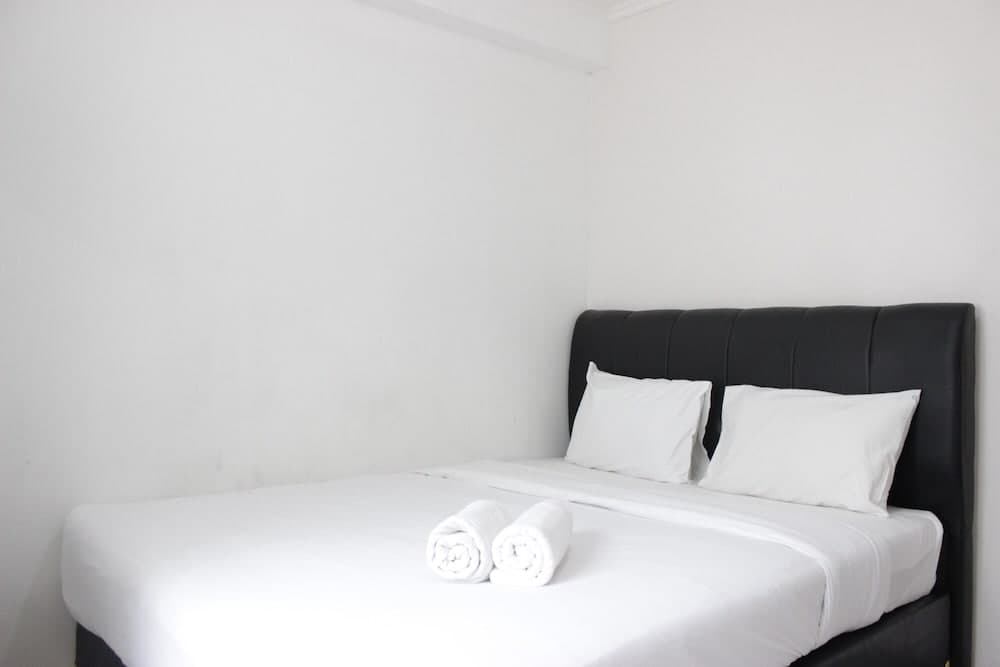 Compact and Minimalist 2BR Apartment at Gateway Pasteur