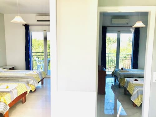 Room-banos Apartment 2 bed Rooms and Swi
