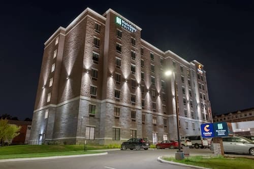 Comfort Suites Cincinnati University - Downtown