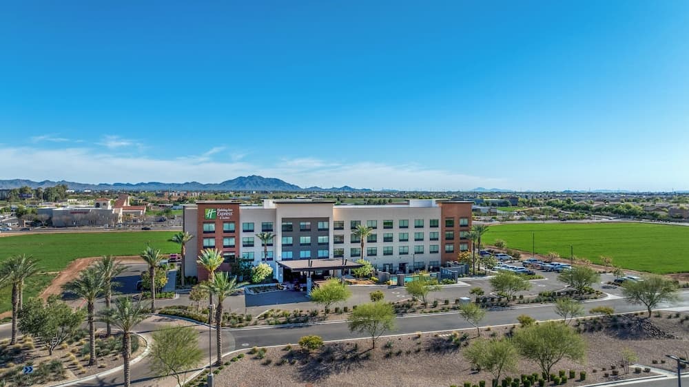 Holiday Inn Express And Suites Gilbert Mesa Gateway Airport by IHG