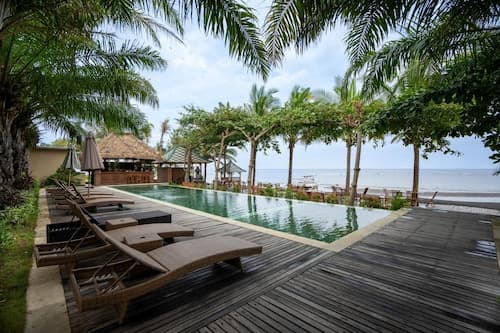 The Grand Villandra Resort
