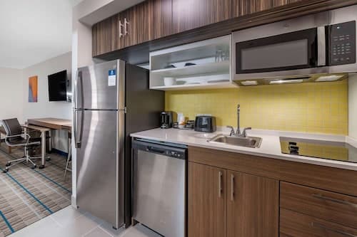MainStay Suites Georgetown Lexington North