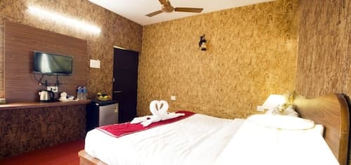 Acorn Beach Resort & Spa Goa