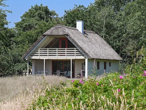 6 Person Holiday Home in Thyholm