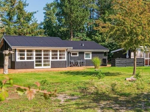 6 Person Holiday Home in Grenaa