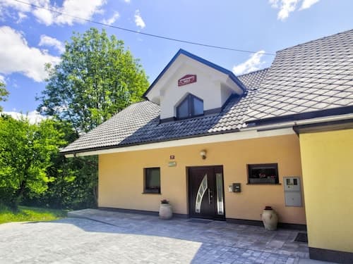 Charming Apartment in Bled Near Lake