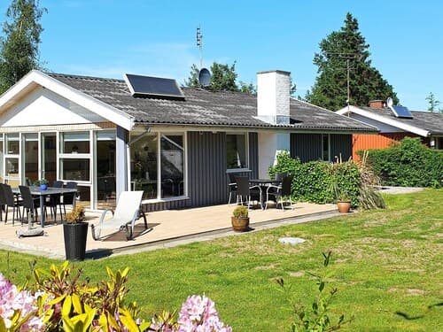 6 Person Holiday Home in Sydals
