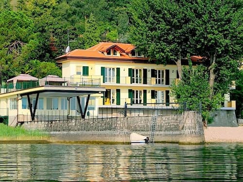Residence Located on the Shores of Lake Maggiore