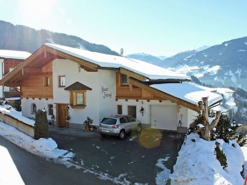 Delightful Apartment in Zell am Ziller With a View