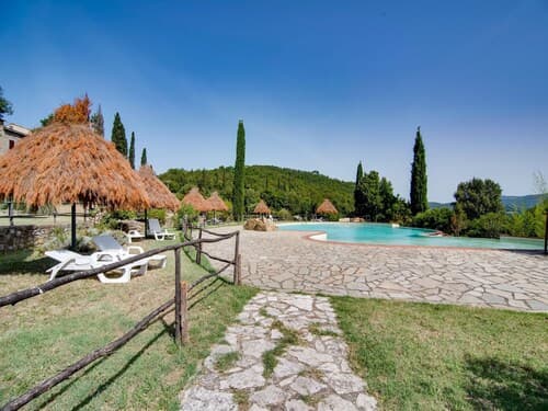 Farmhouse in Tuscany Near Petriolo Spa