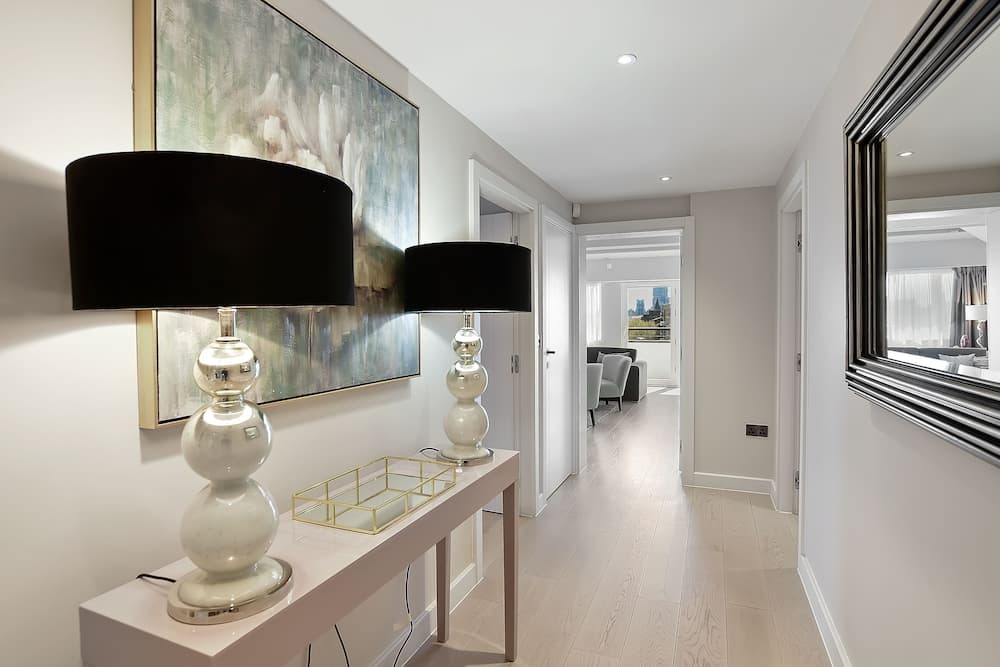 Vauxhall Bridge Road by Aeria Apartments