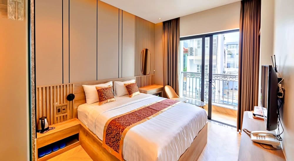 S79 My My Hotel 2