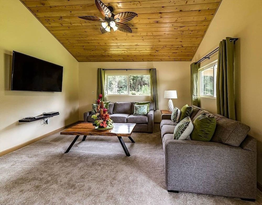 Tropical Island Paradise 2 Bedroom Home by RedAwning