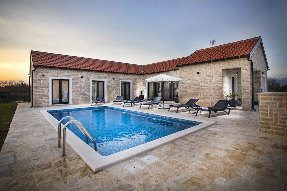 Villa Mala