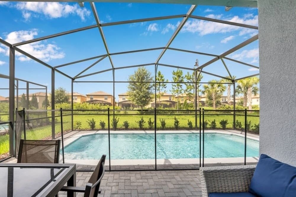 Solterra Resort Great For Families Near Disney! 5 Bedroom Villa by RedAwning