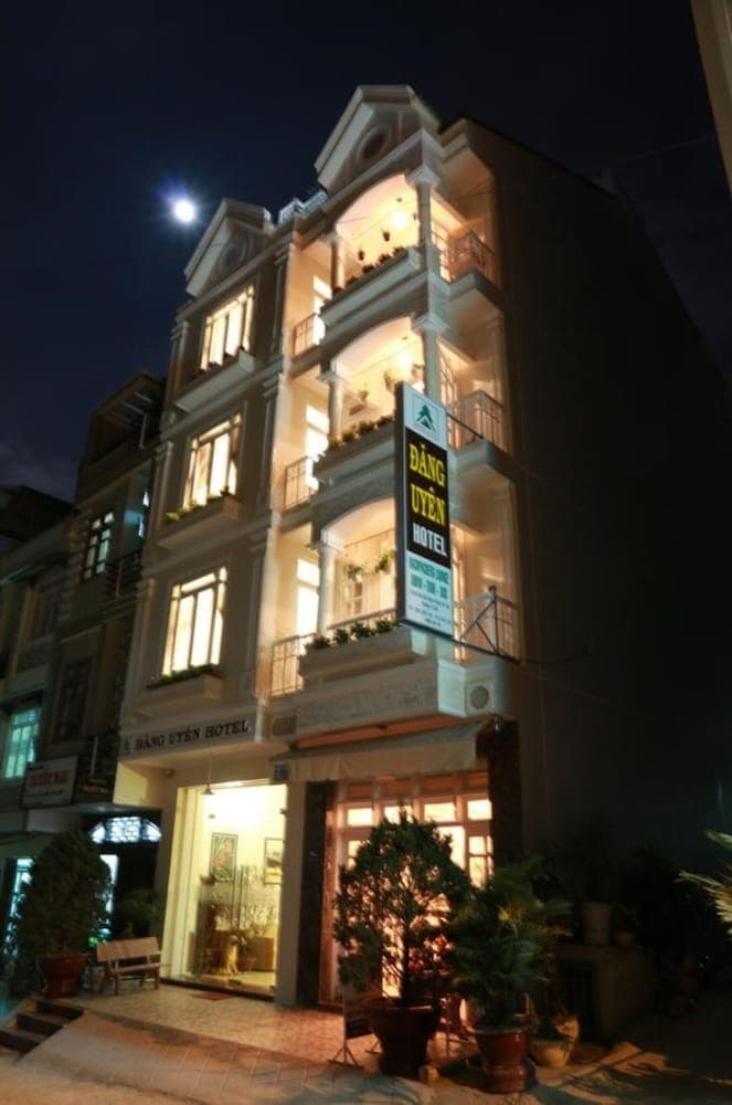 Dang Uyen Hotel