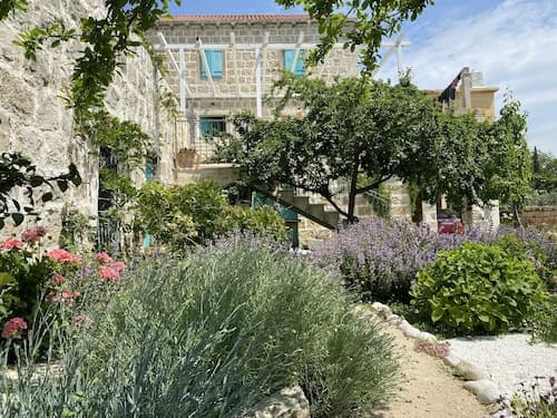 Authentic Villa With Terrace- Complete Privacy