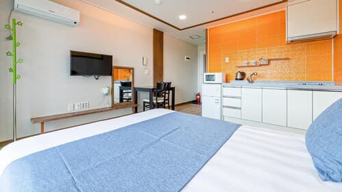 Seogwipo Dobitnarae Resort