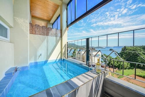 Tongyoung Seychelles Poolvilla