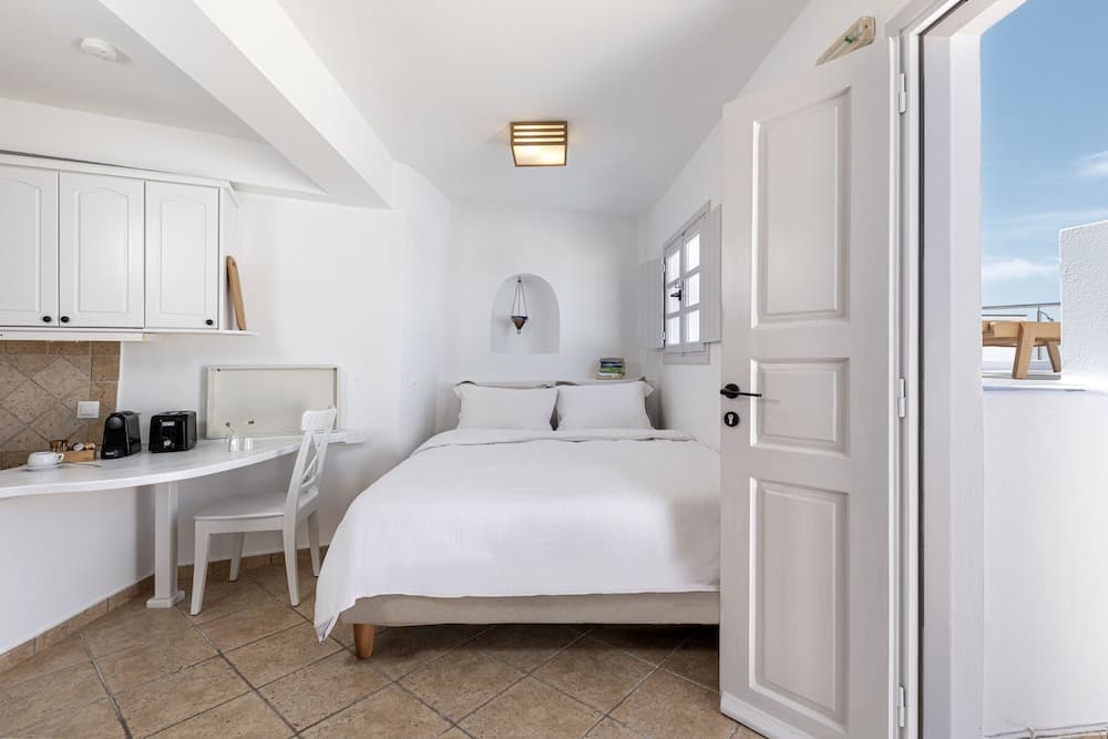 Calderas Hug & Panoramic Sea View Suites