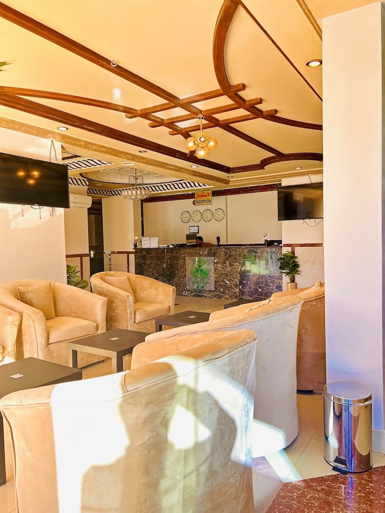 Arabian Palm Hotel