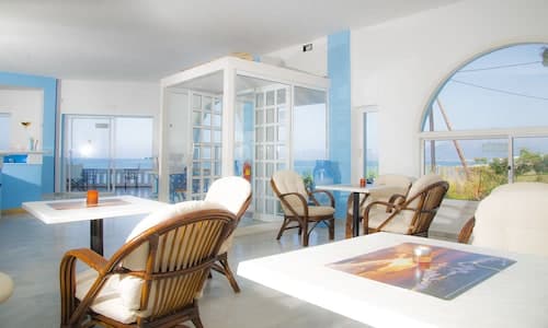 Arlen Beach Hotel