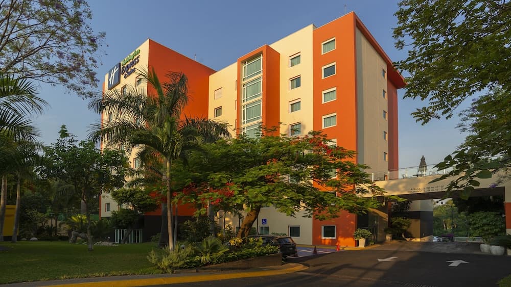 Holiday Inn Express Hotel & Suites Cuernavaca by IHG