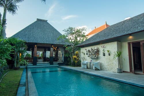 Arwana Estate