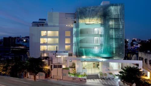 SRS Springs Hotel & Spa