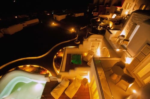 Golden Sun Hotel