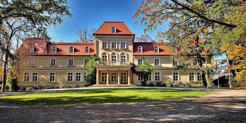 Dwór Sieraków